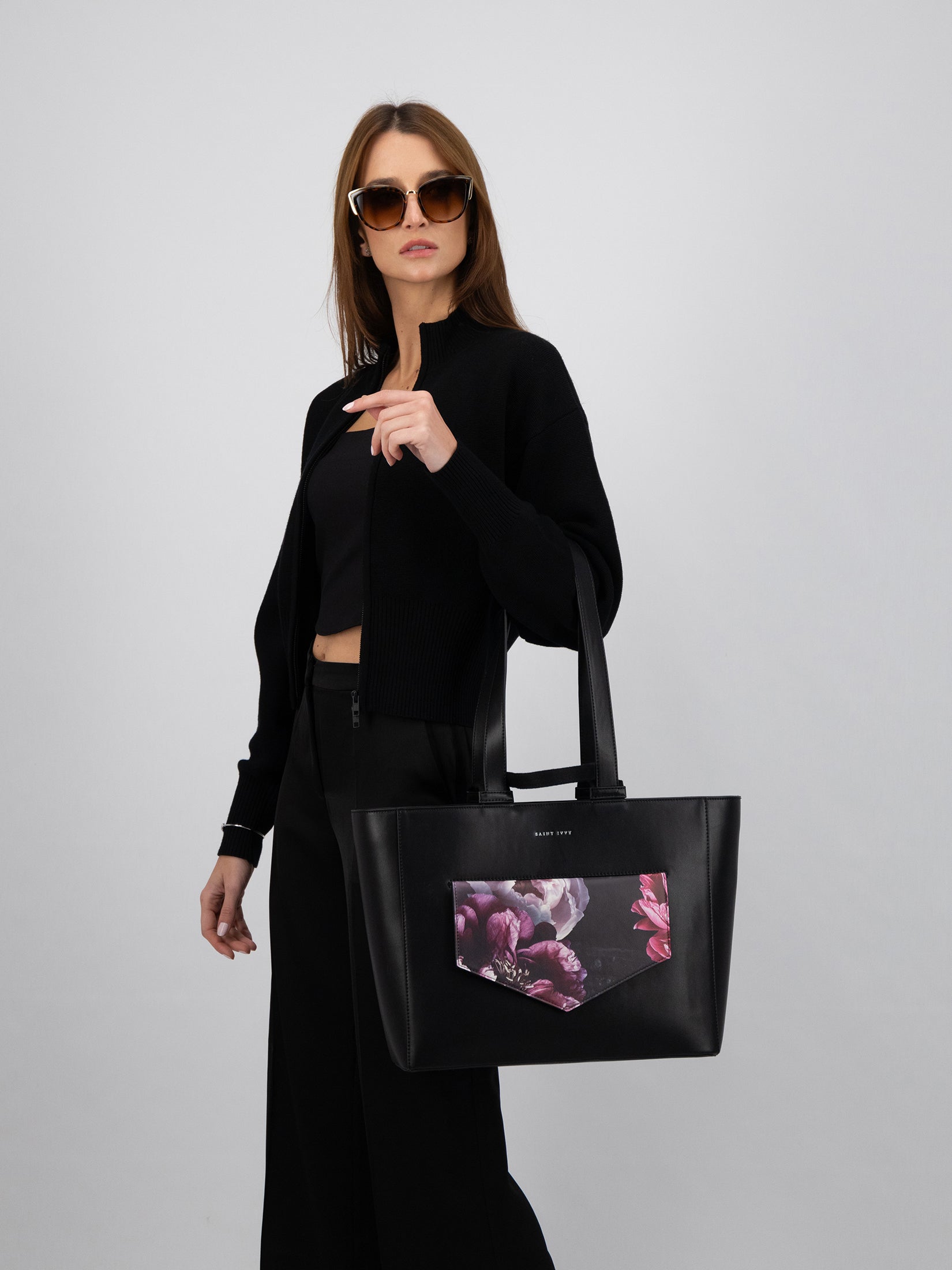Mika / Tote